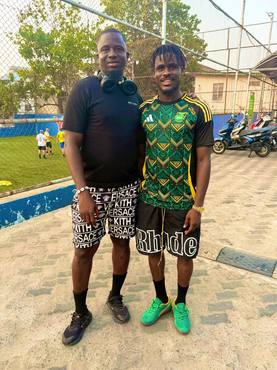 sahidjay10's tweet photo. Out with dhem bredda https://t.co/BM6Yaecokk
