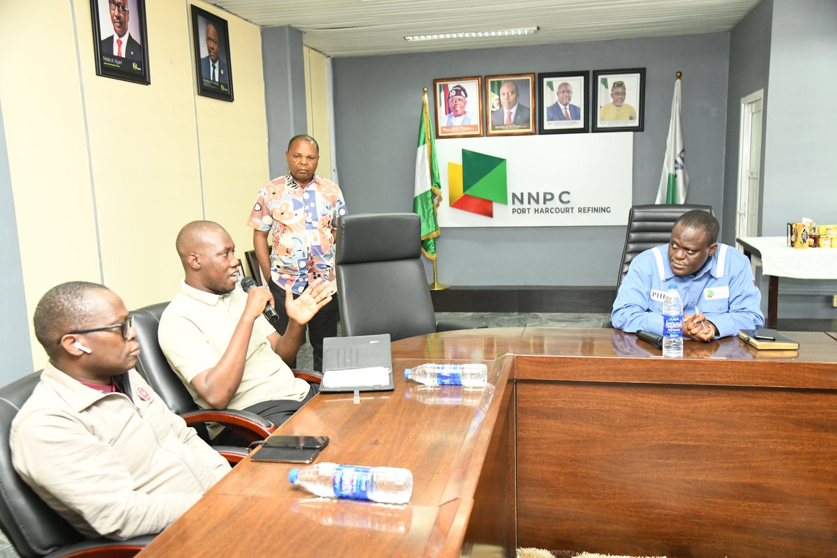 MSIngawa's tweet photo. SEEING IS BELIEVING- PH REFINERY

Today, I was opportune to visit Port Harcourt Refinery to have firsthand experience on the operations of the refinery which commenced operation last month after about 3 years of intensive rehabilitation exercise. 

1. The Refinery is a subsidiary of the Nigerian National Petroleum Company Limited, @nnpclimited and is located in Alesa-Eleme, few miles from Port Harcourt, Rivers State. The petrochemical complex consists of 2 different refineries, the Old PH Refinery, commissioned in 1965 with a nameplate capacity of 60,000 barrels per stream day (bpsd) and the New PH Refinery, commissioned in 1989 with a nameplate capacity of 150,000 bpsd bringing the combined capacity to 210,000 bpsd. 

2. After years of underperformance due to operational challenges and inadequate maintenance, NNPCL, under the able leadership of the GCEO, Mele Kyari, @MKKyari, initiated a comprehensive rehabilitation of the refineries in 2021. This effort resulted in the successful restart of the 60,000-bpsd hydroskimming refinery on November 22nd, 2024. As of November 26, 2024, the refinery was operating at 70% of its nameplate capacity, producing premium motor spirit (PMS), automotive gas oil (AGO), household kerosene (HHK), low-pour fuel oil and liquefied petroleum gas (LPG). 

3. We were taken round the entire facility and I was excited about this particular rehabilitation project because almost all the pumps, instruments, valves, cables, flow meters, pipes, control equipment, tubes and cases have been completely replaced making almost brand new facility unlike ordinary rehabilitation projects where just few things are replaced.

4. The refinery currently produces the following daily outputs:

PMS- 1.4m liters
Kerosene: 900,000 liters
AGO or Diesel-1.5m liters
Low Pour Fuel Oil (LPFO): 2.1m liters

Loading was ongoing with about 5 of the loading gantries actively loading due to the upcoming holiday.

5. We also seized the opportunity to go round and see the ongoing rehabilitation of the New Refinery (150,000 bpsd) which is about to be completed with more than 90% of the major work completed. 

6. The revival of this refinery is one of the best things that happened to Nigerians because it has brought about competition in the market which impacted significantly on the price. The price today is N935/L nationwide for Dangote Refinery product and even N925 in some cases for NNPCL product. This is a direct benefit to hardworking Nigerians who are only interested in powering their activities with scarce resources. 

7. History will be kind to Buhari who initiated the project, President Bola Tinubu who ensured continuity and completion and also the NNPCL under the able leadership of Mele Kyari for their huge contribution to energy security and nation building. 

8. Thanks to the team of Engineers onsite for the warm reception and education. 

9. God bless Nigeria 🇳🇬