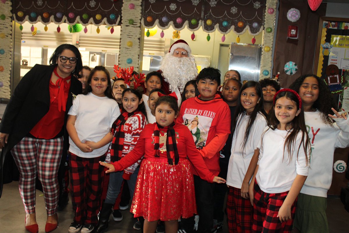 Santa came to Morris! Yay!