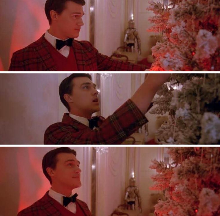 AHS_Mania's tweet photo. Yo adornando el árbol de Navidad a la mera hora🎄

#AHS #AmericanHorrorStory #americanhorrorstoryfreakshow #FreakShow #dandymott #finnwittrock #xmas #christmas #navidad #merrychristmas #HappyChristmas #feliznavidad #arboldenavidad https://t.co/EQQLgPbk0n