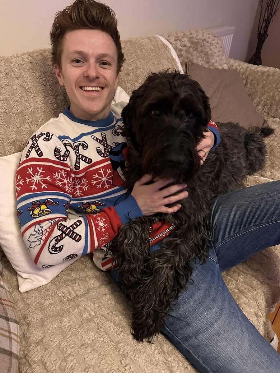 Home for Christmas 🎄 First time in EIGHT years (thanks Panto!) Merry Christmas all!