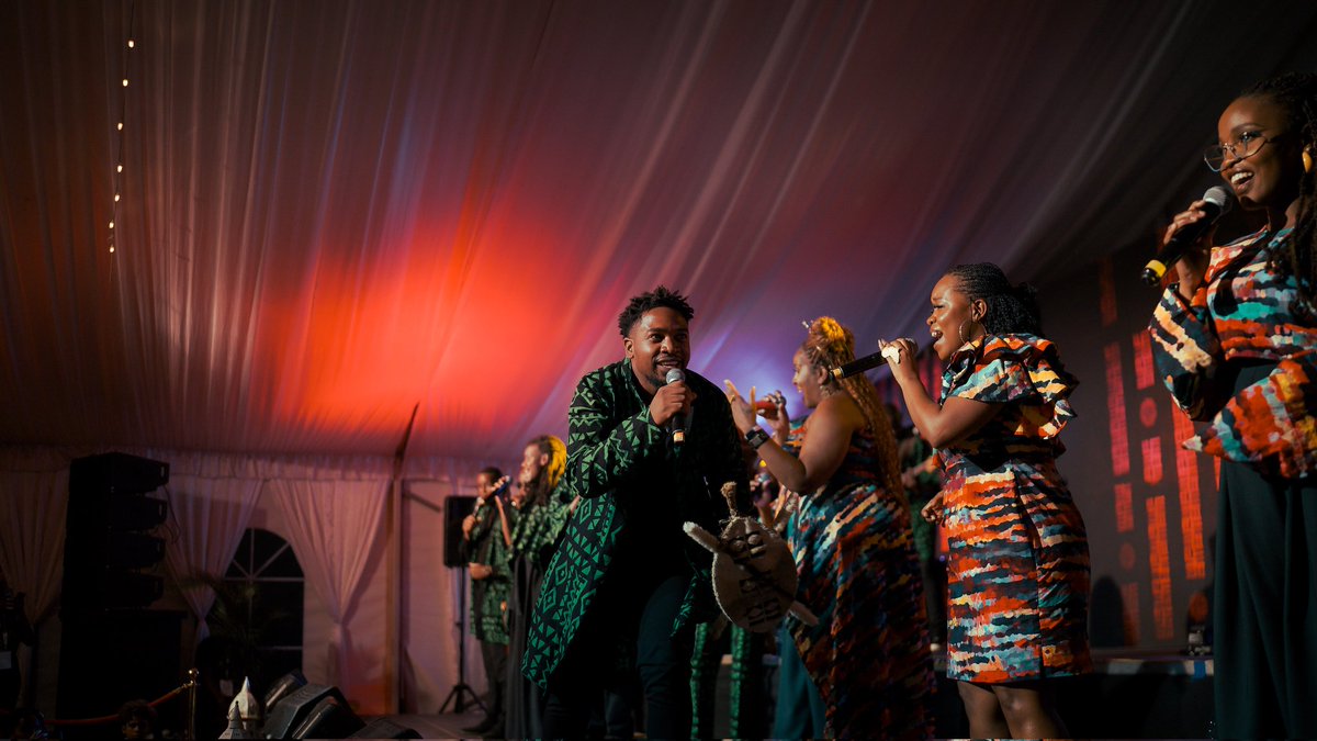 Chikwaza coming in with that Satafrika energy!!!!

#TIsTheSeasonToBeTogether
#TTS2024
#TTSat12