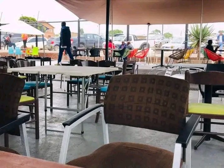 Letstravel65943's tweet photo. 🎄MERRY CHRISTMAS 🎄 🤶 

FROM

🎄Meaty-on-main Shisanyama 🎄
🍸🎉🥂🍷🥃🍺🍻🍾

#Meatonmainshisanyama
#letstravelafrica 
#takethejourneywithUS 
https://t.co/70eSp0JapC https://t.co/Nkan3HRyf1