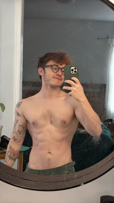 Good Morning :) https://t.co/sm0yWeL3E1