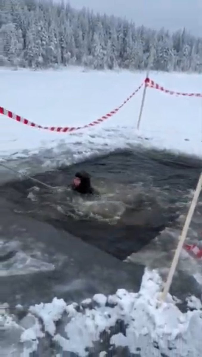 Peregrine Medical (@peregrinemed) on Twitter photo <a href="/Cristiano/">Cristiano Ronaldo</a> Reminds me of when I jumped into a lake at -20 centigrade air temp. I didnāt do it for fun though š„¶š„¶š„¶š„¶ <a href="/Cristiano/">Cristiano Ronaldo</a> Reminds me of when I jumped into a lake at -20 centigrade air temp. I didnāt do it for fun though š„¶š„¶š„¶š„¶