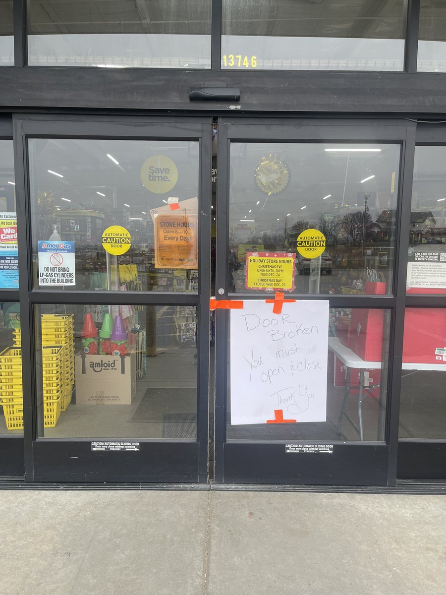 boonesmith's tweet photo. For the last month, the @DollarGeneral by my house has a broken door that you must open and close yourself. It has a diaper taped to the door so you can grab it. Merry Christmas! I hope they fix your door this year. https://t.co/ow2fXpIMPG