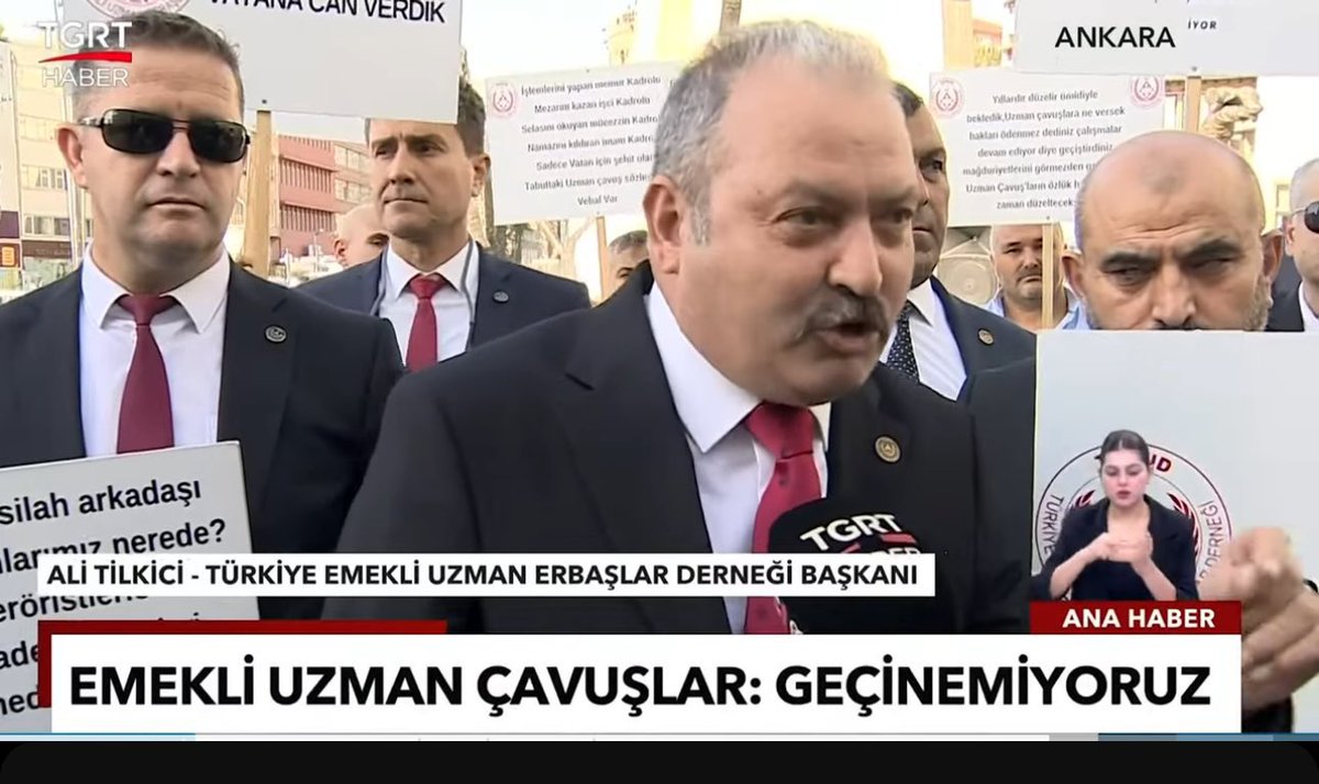 temudizmir's tweet photo. Emekli #UzmanÇavuş’ların maaşları yaşanılabilir seviyeye getirilmelidir.TSK.emeklisi kahramanlar Geçim sıkıntısı çekmemelidir. 
Subay Astsubaya verilecek olan tazminat Uzman çavuşlara'da verilmelidir.

@alitilkici38
#UzmanÇavuş https://t.co/2cyCjxu7Re