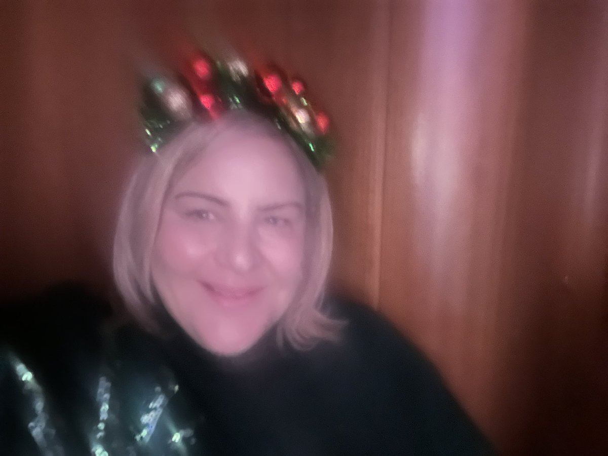 Anna Salisbury tweet media