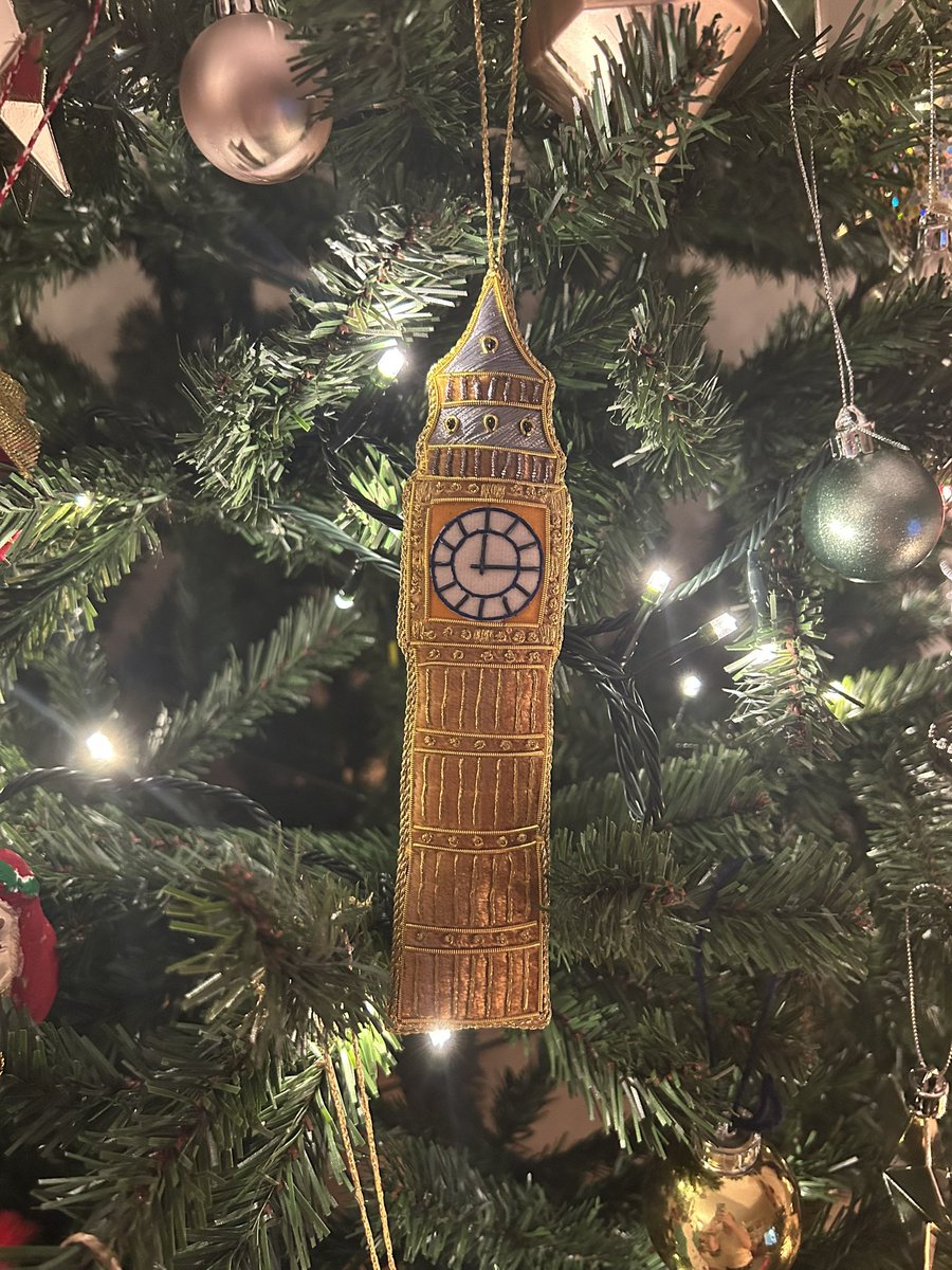 Does anyone else have history themed Christmas decorations? 🎄 Merry Christmas to all who celebrate