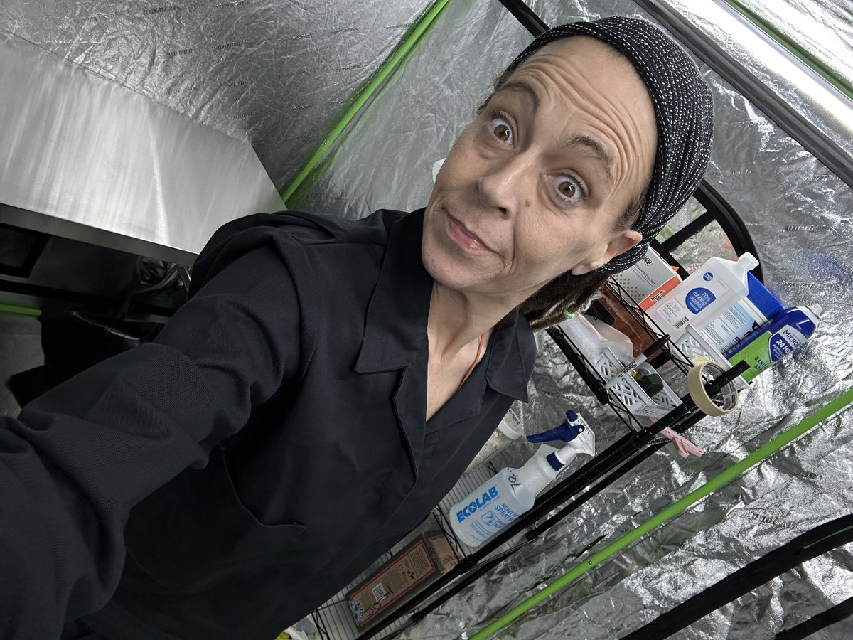 GaiaNeuTrina's tweet photo. In our creation room, where magic begins. This is where we plant the mushroom babies, cultivating love, growth, and a little bit of wonder. 🌱🍄✨ #Mycology #OneGaia #CultivatingLove https://t.co/MdURJWs9U9
