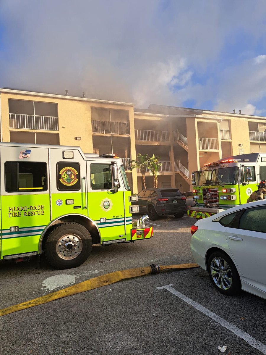 MiamiDadeFire's tweet image. On Dec. 24, at 7:46 a.m., 12 #MDFR units responded to a #FirstAlarm kitchen fire near the 15300 block of SW 106 Terrace. 

Crews arrived to find heavy smoke and flames coming from the kitchen of an apartment. Firefighters quickly initiated a fire attack and placed the fire under