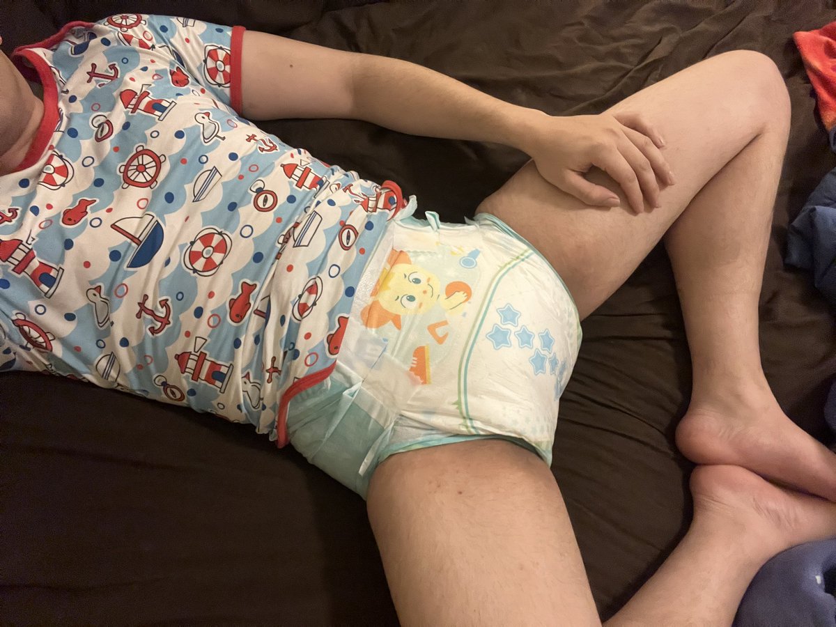 diaperguy175's tweet photo. Where did the stars go? 😳

#abdl #diaperlover #abdlboy #diaperfetish #abdlcommunity #diaperboy https://t.co/0ZsHzx3IHd