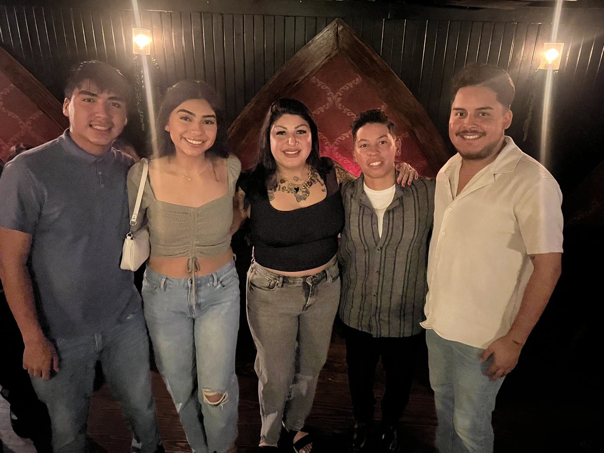 Bee A Harris tweet media