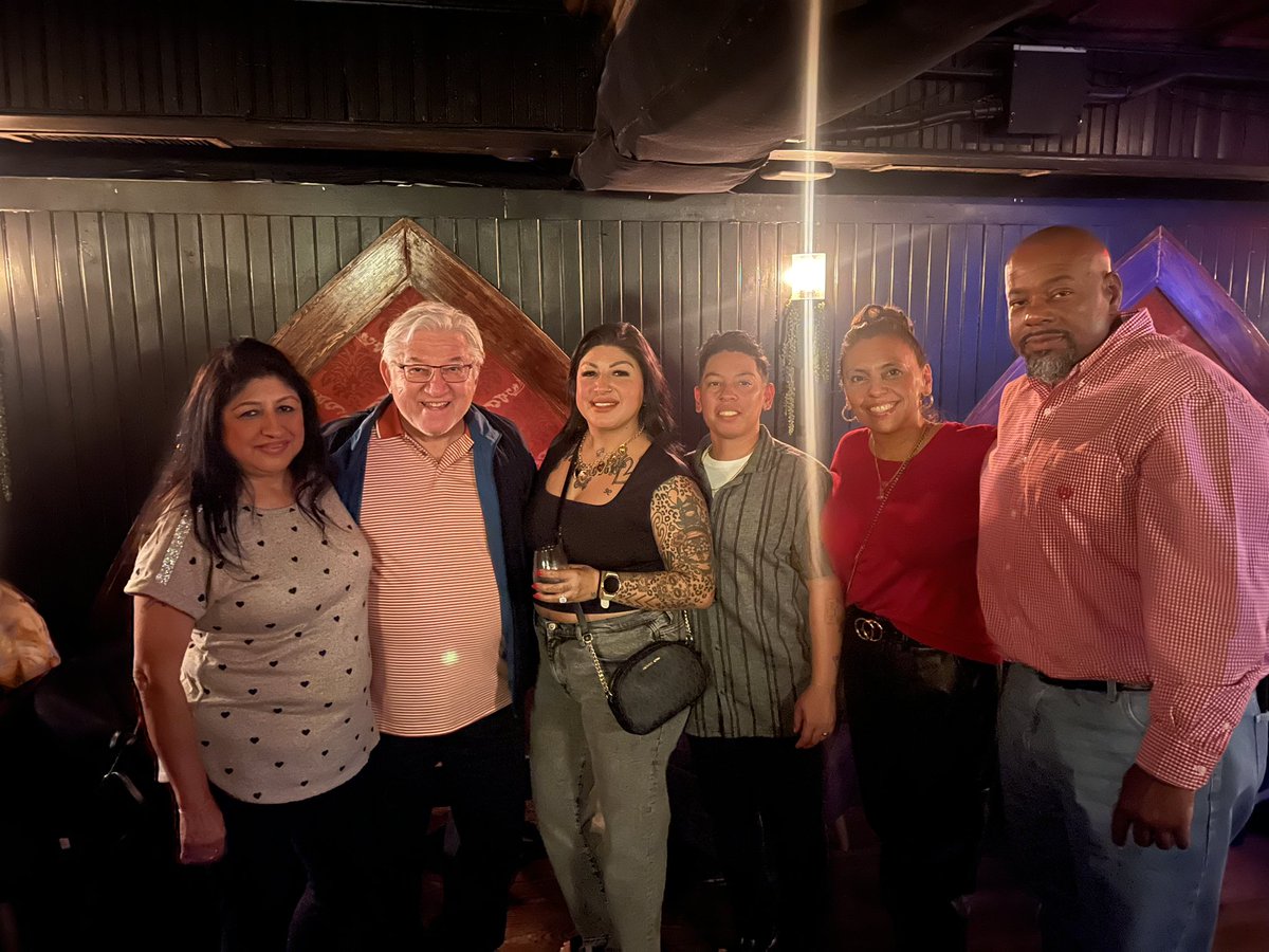 Bee A Harris tweet media