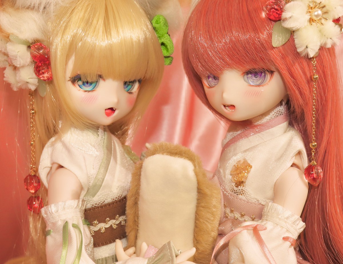 mizore_glaze's tweet photo. 🪅メリー🦊おあげマス🎄
緑🌕と桃色🌸のおきつねさん達でメリクリおあげさん🎁
おあげさん→ぬぅさんから【@tikixtiki22】
#ぬぅ工房
#木茶動物園
#きゃとっ娘 https://t.co/09r5J7g6Xd