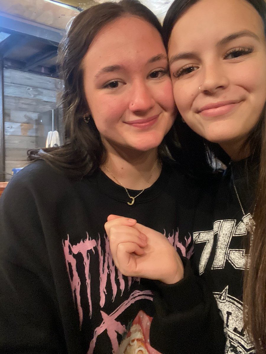 JessaCat 🏳️‍🌈 🇨🇺 📖 🦝 (@jessacatt) on Twitter photo 