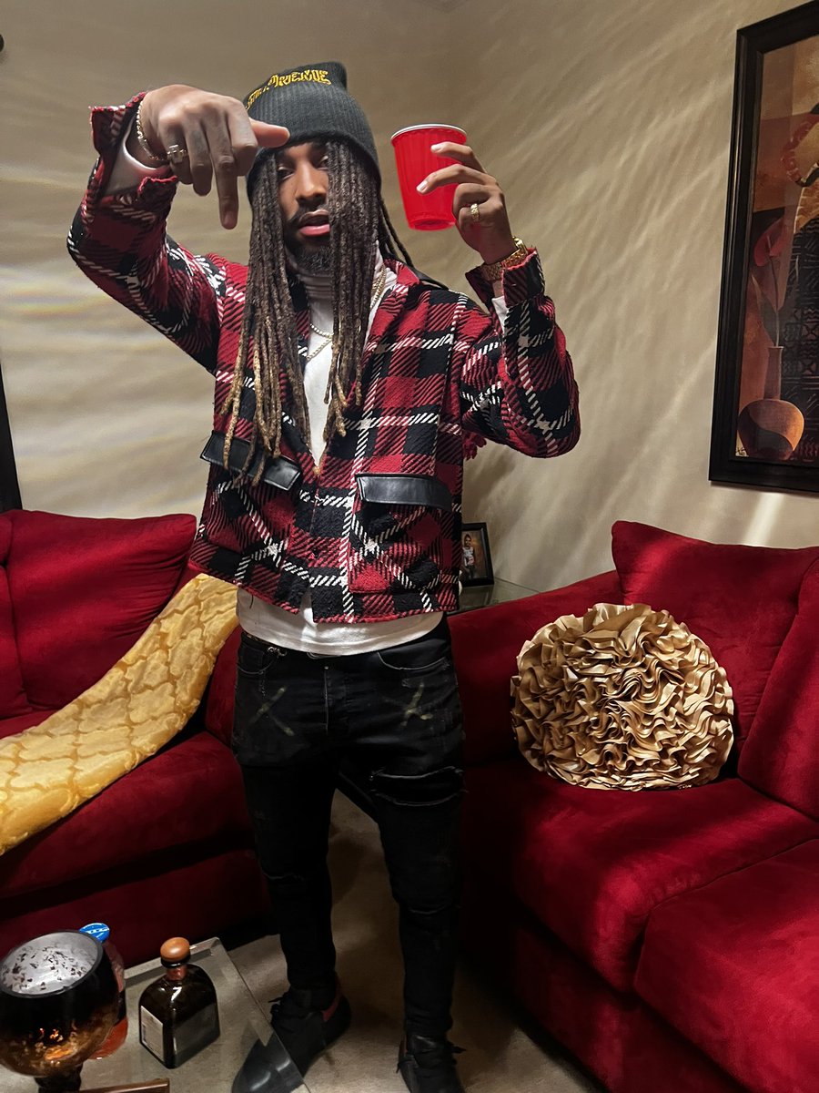 YKDIRTY's tweet image. Holiday Season 📌

#YKDIRTY #TrxpRoc🌟 #ForeverKingz #FreeDaKingz