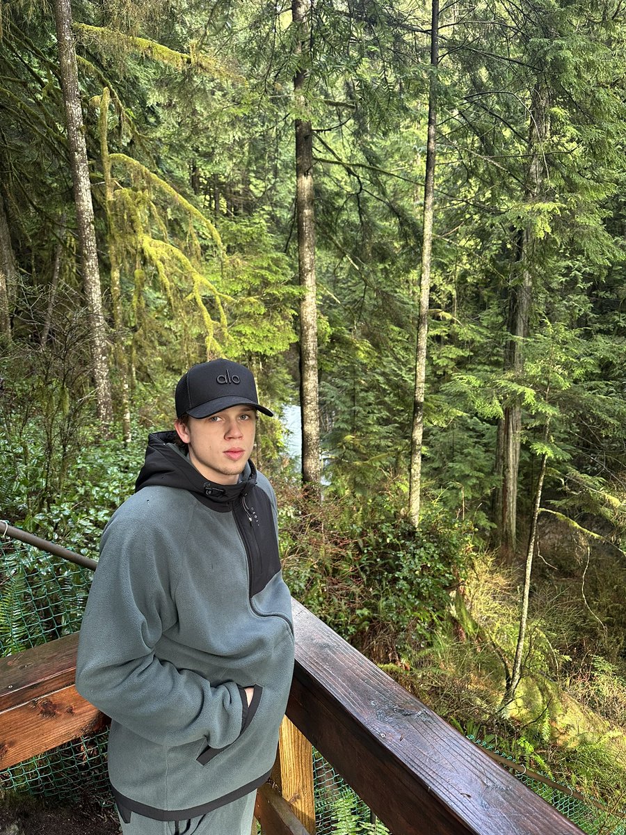 Hudson Schandor tweet media