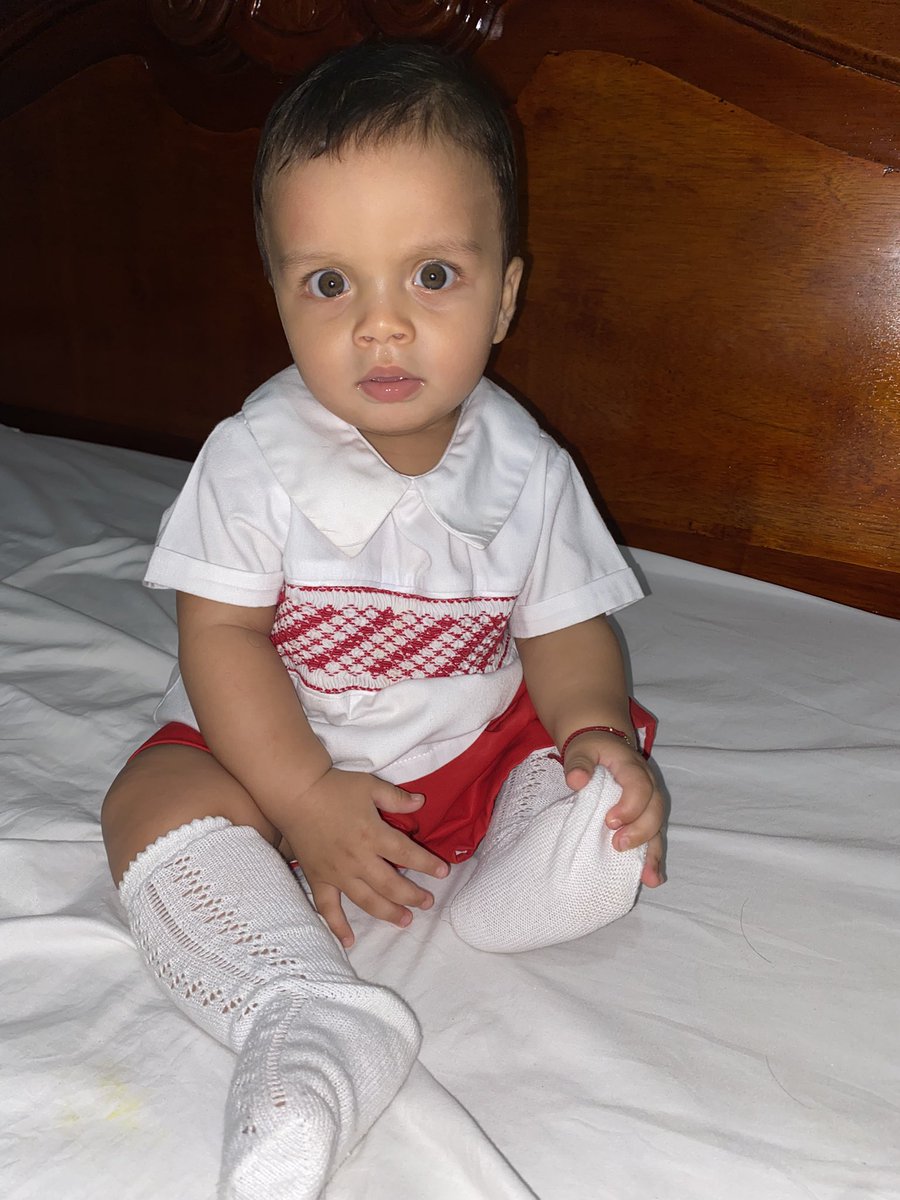 mi naricita surara les desea una feliz navidad 🎁🎄 <a href="/joseecorrales/">J. E. C. O.</a>