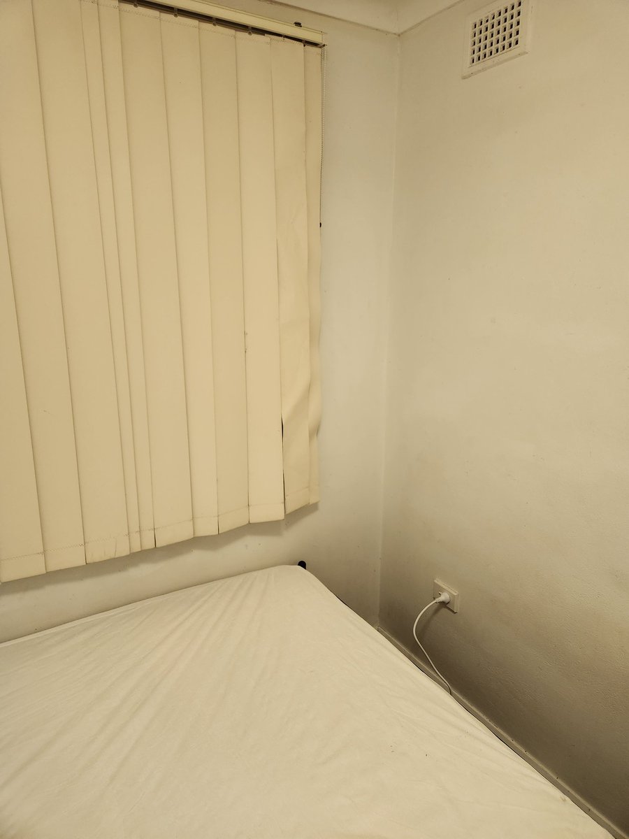 Snowpoff1's tweet photo. How are Australian rental companies allowed to lie like this with ZERO repercussions??? https://t.co/pPoTGFKLrz