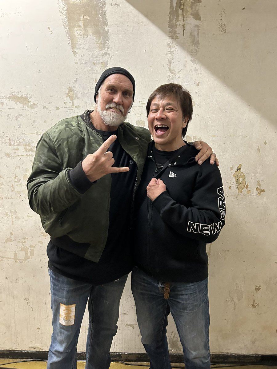 cozy_lariat's tweet image. After the fight on the 23rd, I met him again.  

In 1995, we worked together in Germany and Austria.  

I was happy to see you with a smile.  

His daughter is also a great wrestler.  

Thank you.

#wolfHerman

#Bozilla