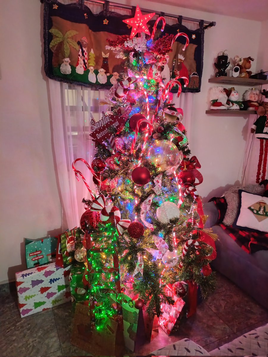 PBvenderuth's tweet photo. Ya casi llega Santa https://t.co/wxmCauVlPx