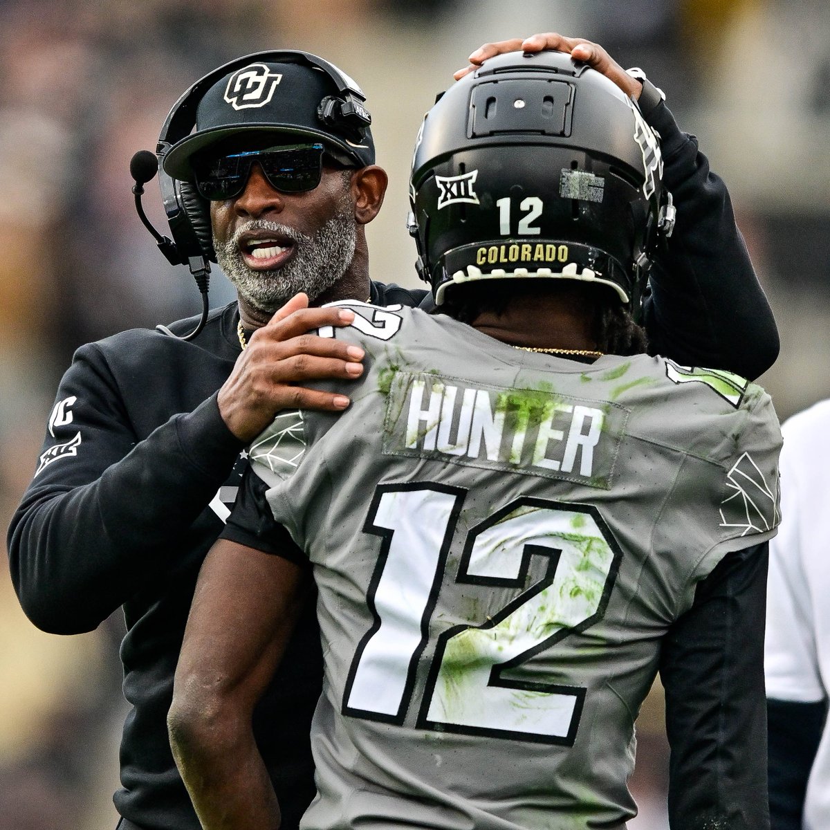 BleacherReport's tweet image. Deion Sanders has secured injury insurance for Buffs players with NFL Draft grades ahead of the Alamo Bowl 👏💯

Shedeur Sanders and Travis Hunter might have biggest injury insurance policies in CFB history according to Coach Prime 

Full story here: bit.ly/4fEz7LQ