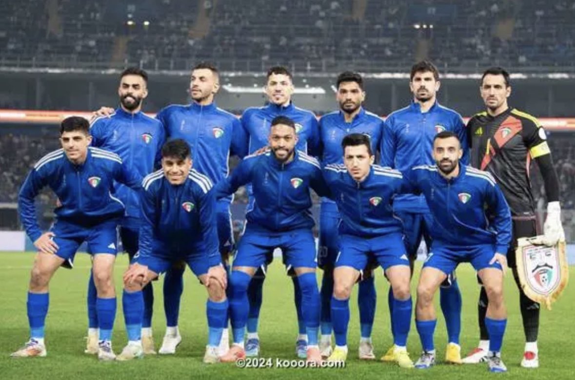 HAlmokhalas's tweet photo. عسى الكويت ايامها افراح واعياد
والخير فيها  ياعسى  الله  يدومه

ومبروك يالازرق عسى المجد ينعاد
افرحت كل الدار  شعب  وحكومه

ولاهو غريب  الفوز  من عصر الامجاد
يشهد على مجد  الازيرق  اخصومه

#كاس_الخليج 
#الكويت_الإمارات 
#فوز_الكويت 
#مبروك_الازرق https://t.co/PpyLgrYGUt