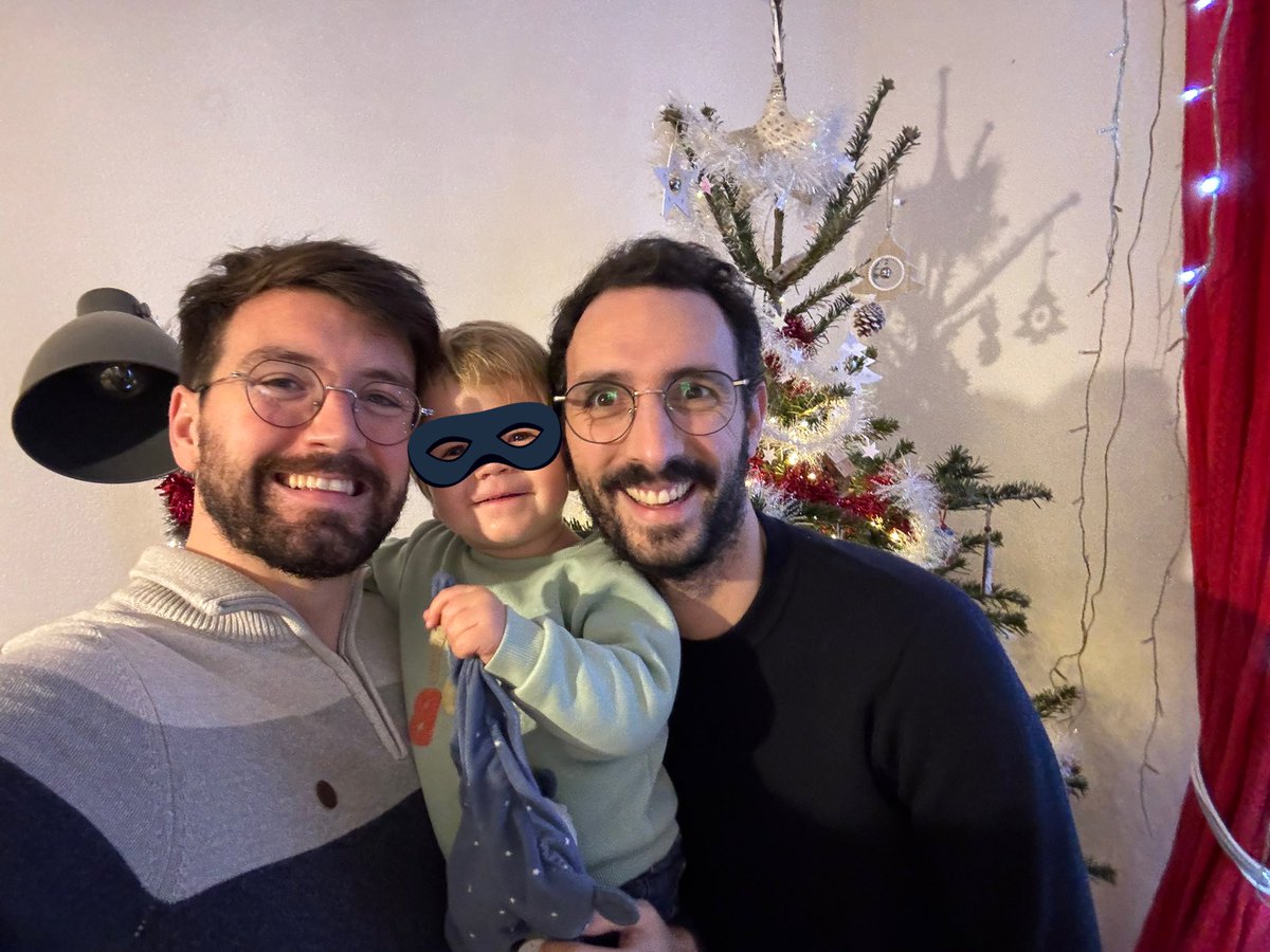 Benjamin tweet media