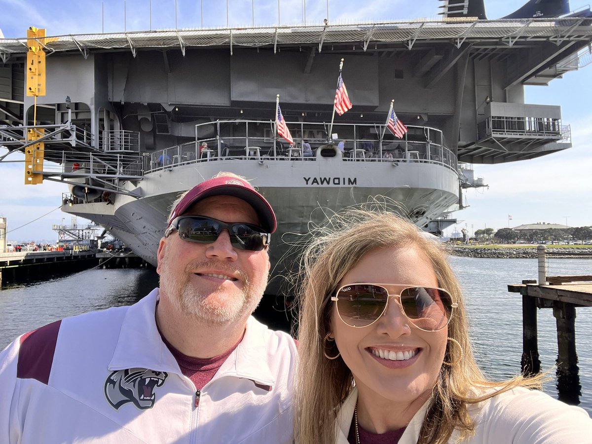dupuyc3's tweet image. Happy Anniversary to my lovely and beautiful wife of 24 years…..hard to believe it has been 24 but sure looking forward to the silver anniversary of 25 next year!!!! Love ya babe!