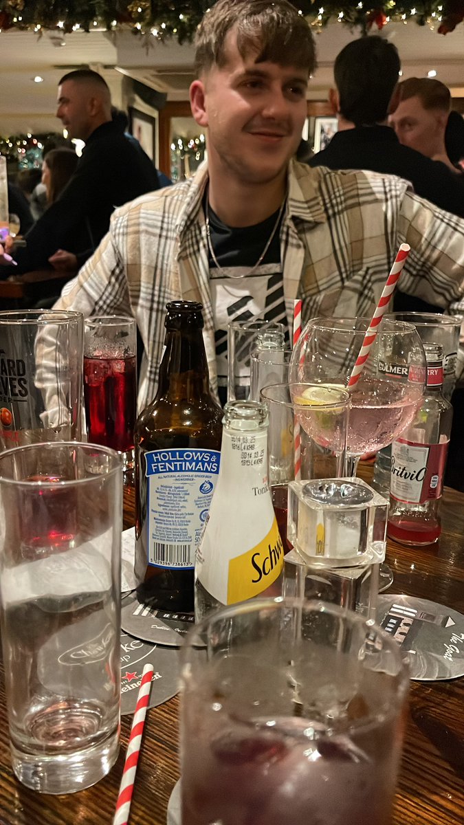 C0n0rSaunders's tweet photo. Away days 

Merry christmas everyone

hope you all eat arse this christmas

st pats are gonna be abused this week

Same as west ham

Same as MAN CITYYY FUCK HAALAND https://t.co/etBdcR9m8M