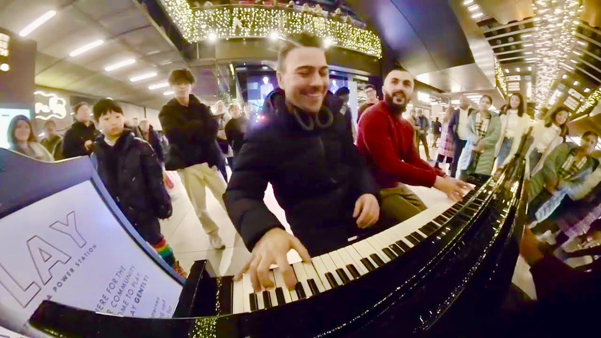Just discovered this amazing 360 degrees camera. There’s a whole community of players who meet up regularly around the public pianos in London. It’s been great to meet them.