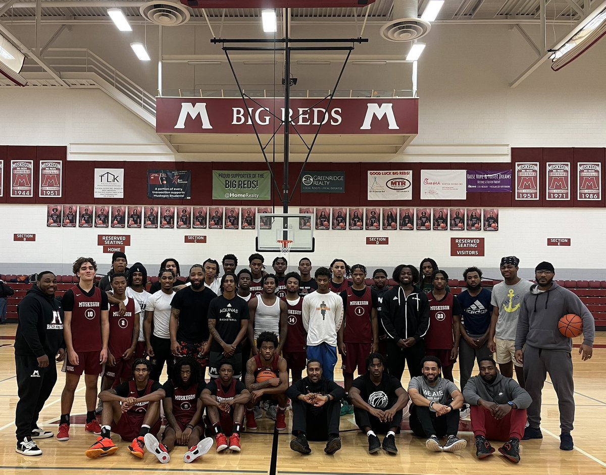 MuskegonBigRedHoops tweet media