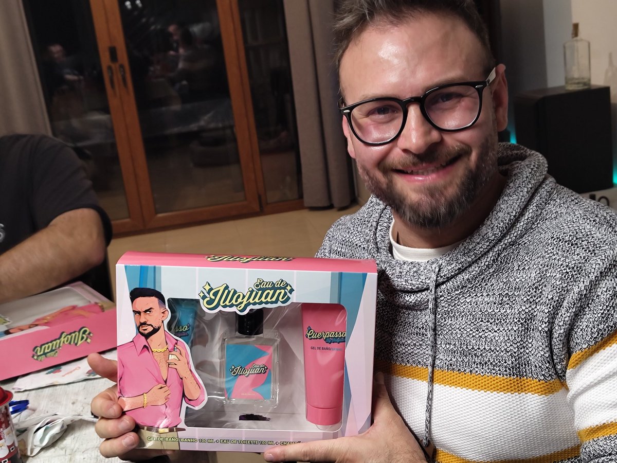 Regalo estrella en esta Nochebuena.
Ya te vale <a href="/illojuan/">IlloJuan</a> !!