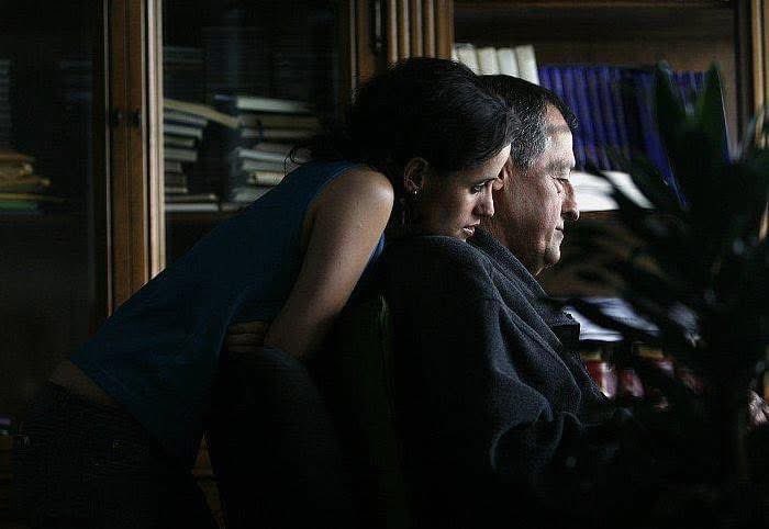 Gracias por haber sido siempre lucha, siempre entrega total por tus hijos, siempre luz. Te amamos eternamente.