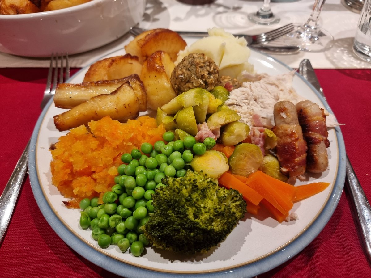 MavisButton's tweet image. #ChristmasDinner2024 #ReadyForSanta #ChristmasEveTradition