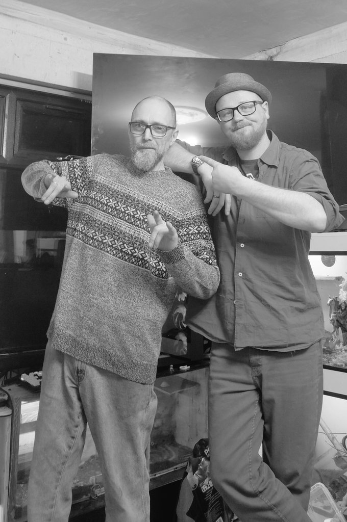 MathPig_'s tweet image. Merry Christmas from the MathPig household.

@CiderandPort @CriticalCupcake @branesample @MonkeyOfStool @sandramccutche2 @BeNoJustBe 
@HiveSci