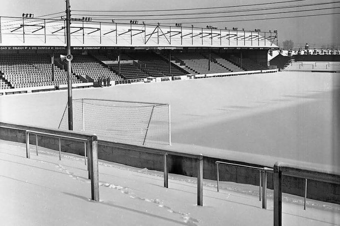 Happy Christmas to all 🍻

All I want for Christmas is a new owner for #readingfc 🙏🏻🤞🏻