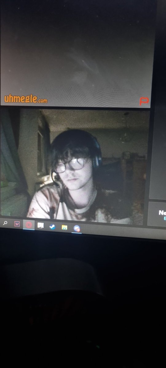 Also Ich gehe jetzt leute kennenlernen, ich halt euch aufm laufenden!