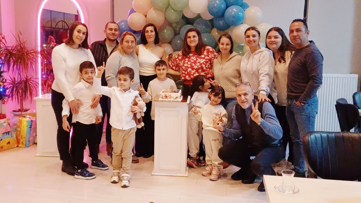 AElyagutu's tweet photo. Balamın doğum günü buluşmasını da yaptık. https://t.co/UrJFKWVg9v