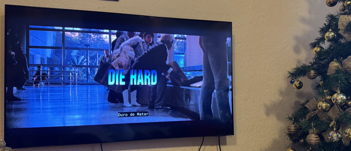 Comencemos los festejos navideños como <a href="/Dios_Padre/">Dios</a> pinches manda 
<a href="/cafrealvolante/">Cafre al Volante</a> 
<a href="/rthur013/">La Abuela García®™</a>