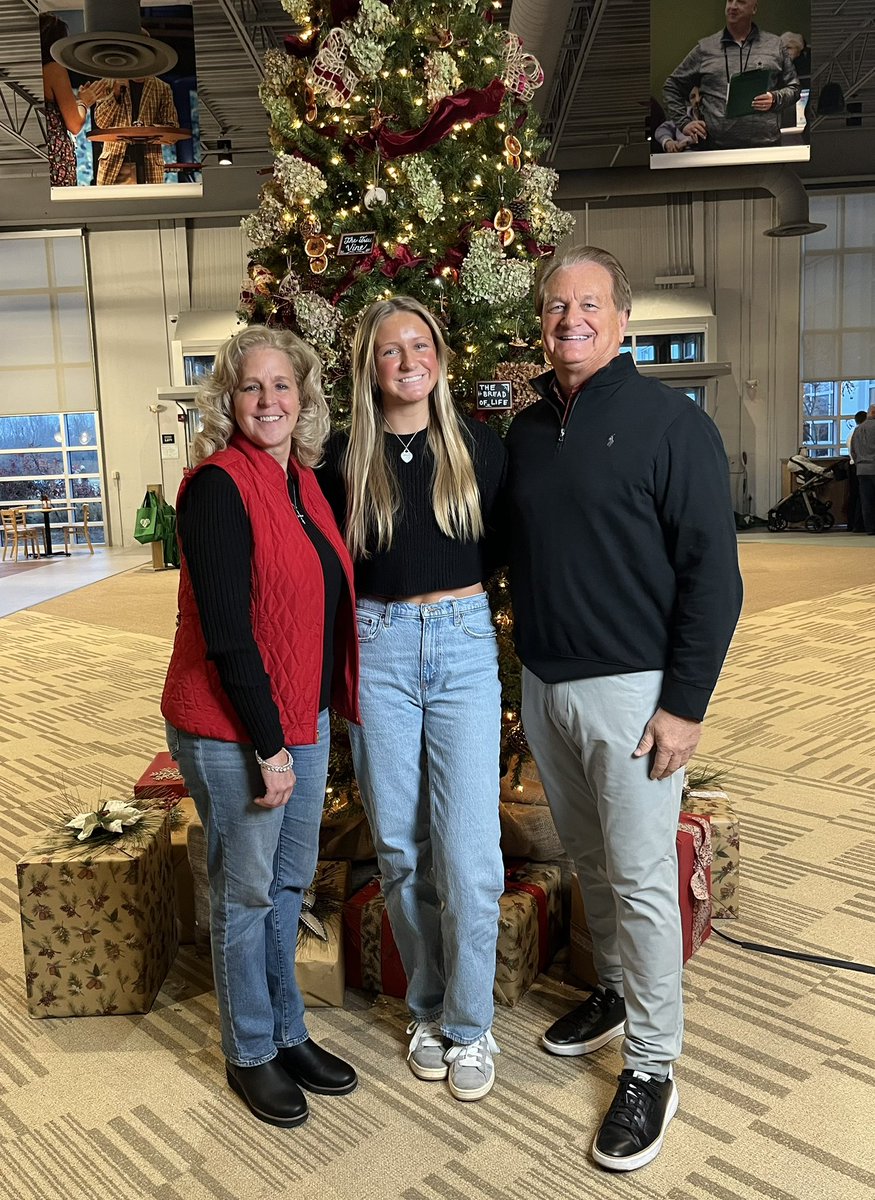Wishing you joy, relaxation, and special moments with your loved ones this festive season.  Merry Christmas from our Family to yours!🎄🎅🏼🎁