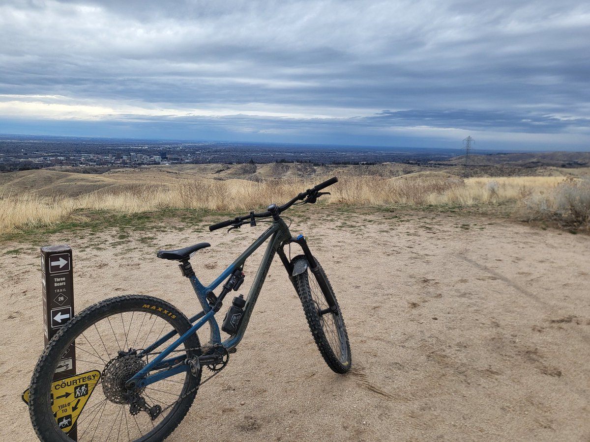 Merry Christmas eve from the #boisefoothillstrails!