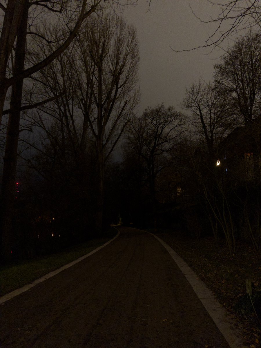 luciascarlet's tweet photo. Extremely Ominous weather from the other night
#ShotoniPhone #ProcessZero https://t.co/2e9dOb24QM