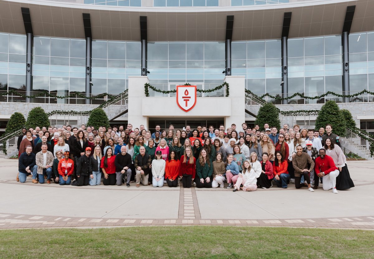 Merry Christmas Eve to the #HCFamily everywhere! 🕊️