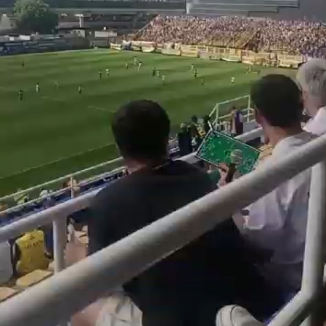 javitabares's tweet photo. Gracias @atlantaoficial por habernos reservado un espacio para transmitir el choque frente a @caallboys

👏 @Diegotero https://t.co/p7KNwyhi66