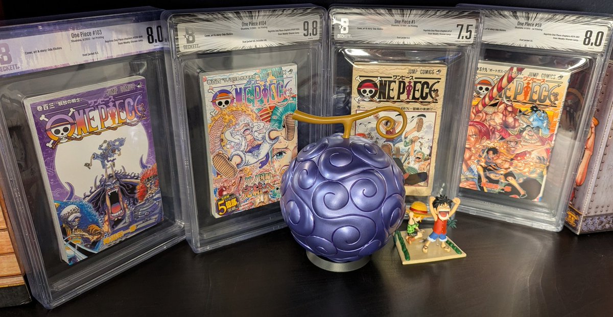 billionberi's tweet photo. The first print One Piece manga collection, it grows.

#onepiece https://t.co/mNT9Yr2X4X