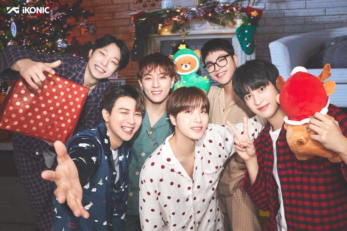 520AziKONIC's tweet photo. Happiest Birthday to our new born KING 👑❤️ Jesus Christ ❤️
Merry Christmas to my one and forever only, iKON 🥰 Also to my besties, iKONICS which I'm forever grateful to have 🥰 MERRY CHRISTMAS TO YOU ALL 🎄❤️
#iKON #아이콘 #iKONICS #konbat @iKONIC_143 #MerryChristmas https://t.co/edSamEdK9o