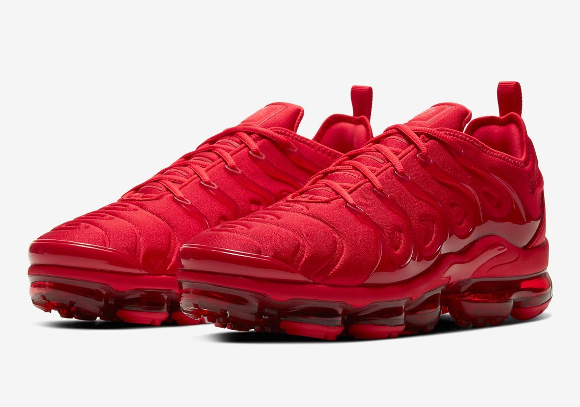 nike vapormax plus 2020
