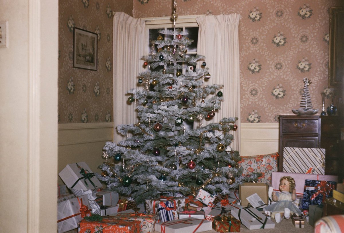 InexplicableDS's tweet photo. IDS 692 The IDS Christmas 2024 Special 

Merry Christmas, IDSers!! Been very busy around the IDS! As we revisit an IDS classic Christmas Special (2014), it is a perfect time to reflect on all things in the past year!! Happy Holidays to y’all!!

https://t.co/gzo1K71k5H https://t.co/mYIwh45P6J